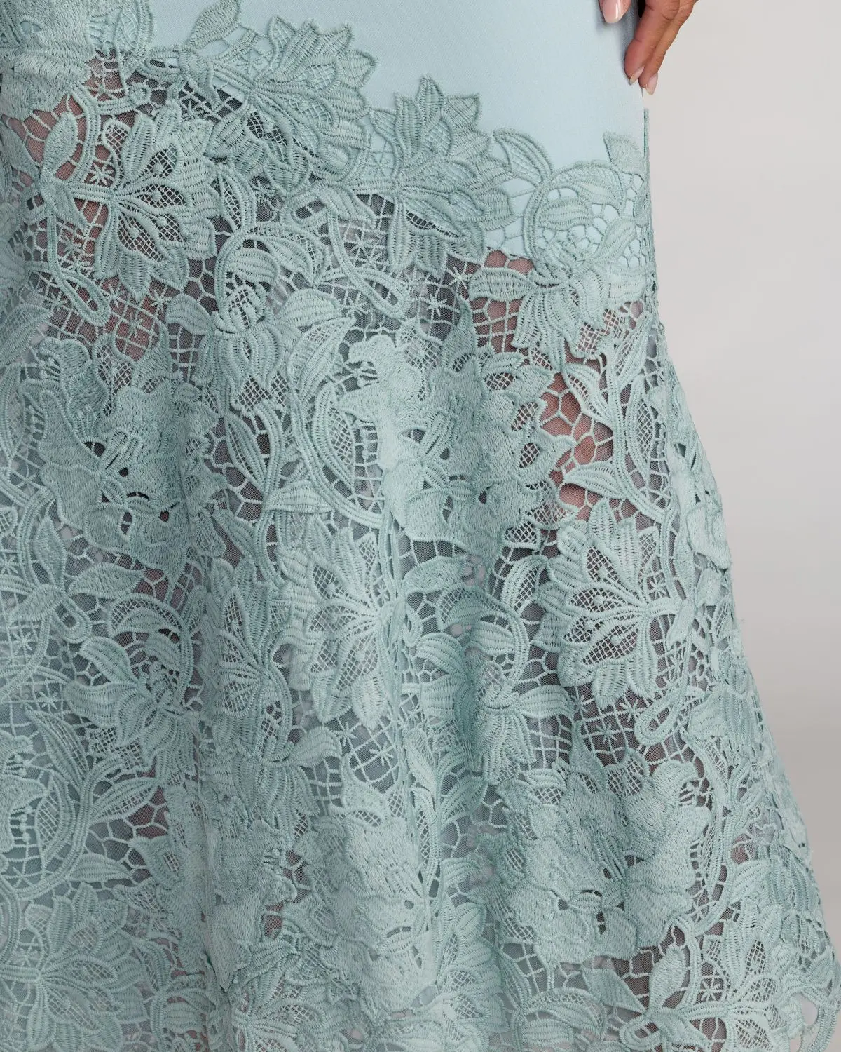 Blue Embroidered Hem Sleeveless Midi Dress with Bow - Image 2