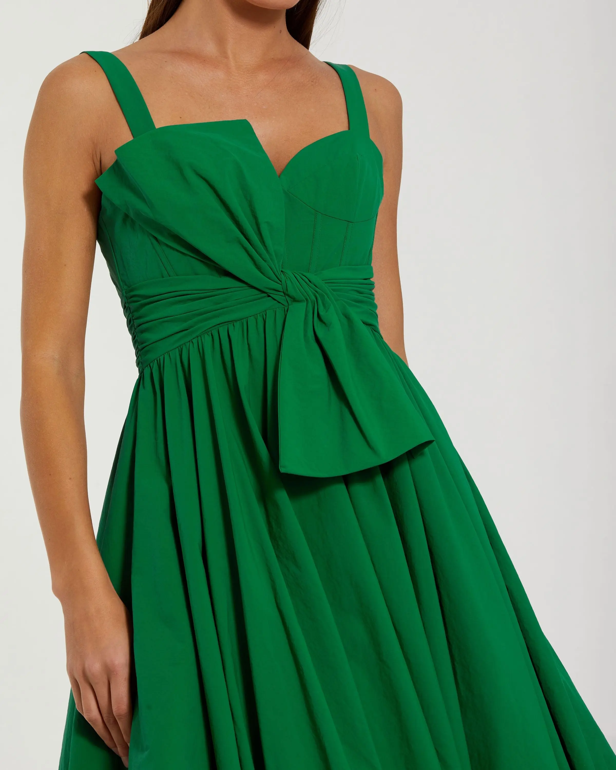 Green Sleeveless Corset Ball Gown With Bow - Image 2