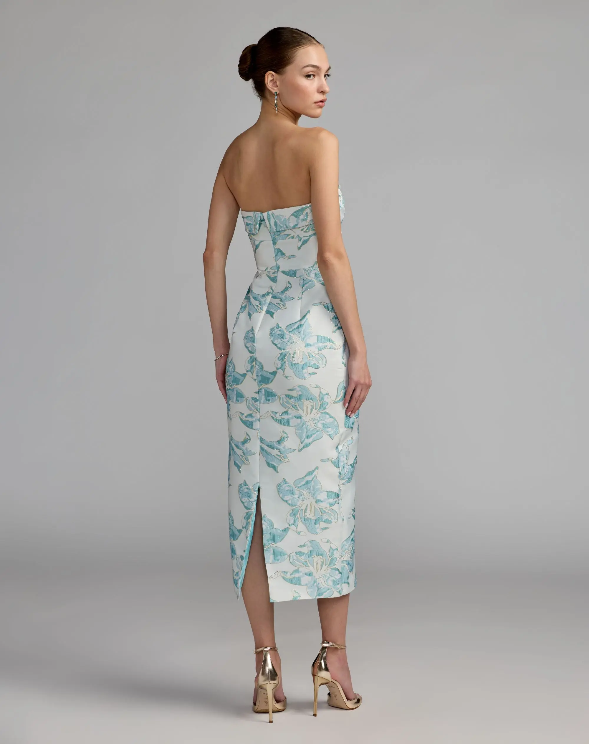 Blue and White Strapless Brocade Sheath Midi Dress - Image 3