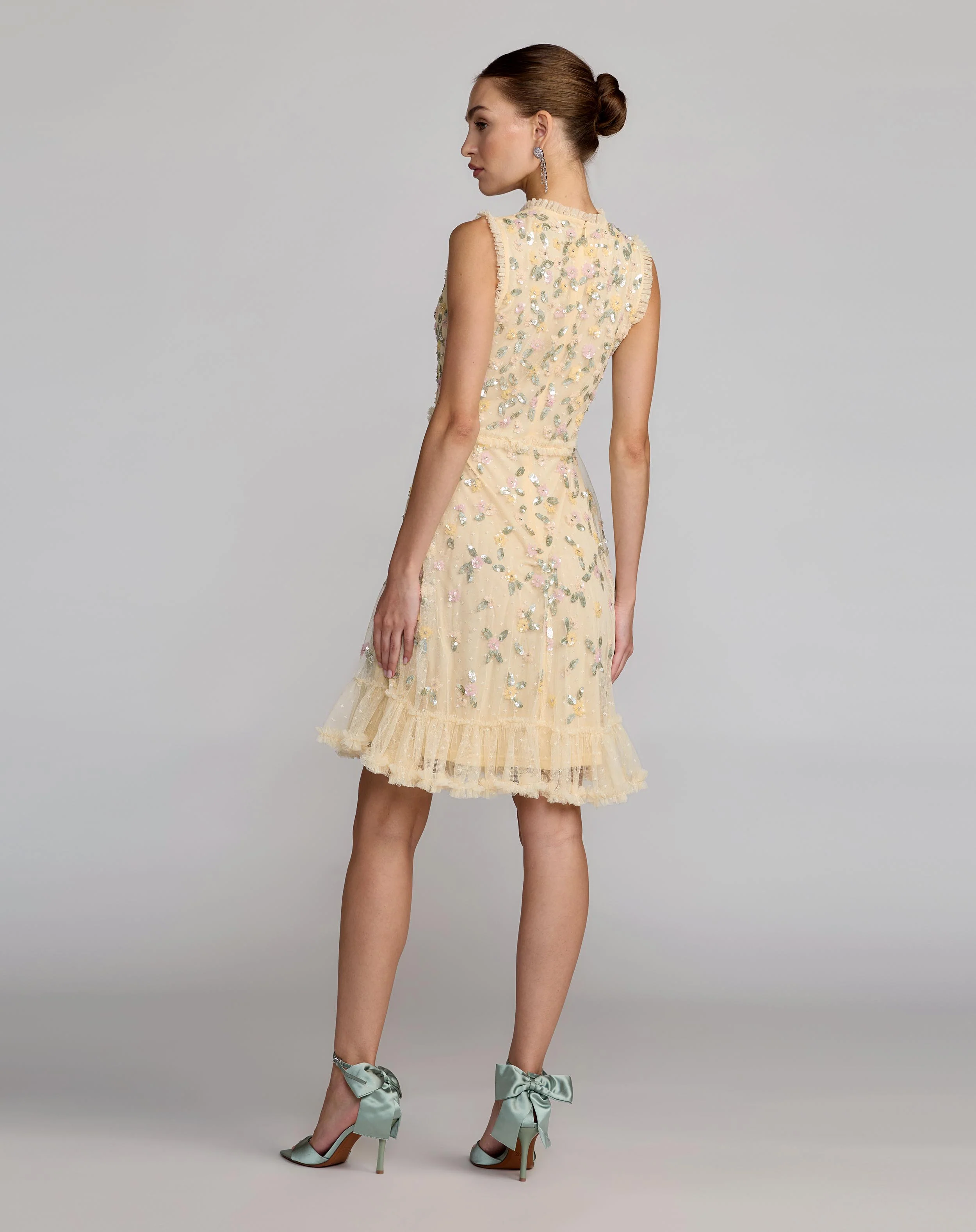Yellow Sleeveless Sequin Embellished Dress - Image 4