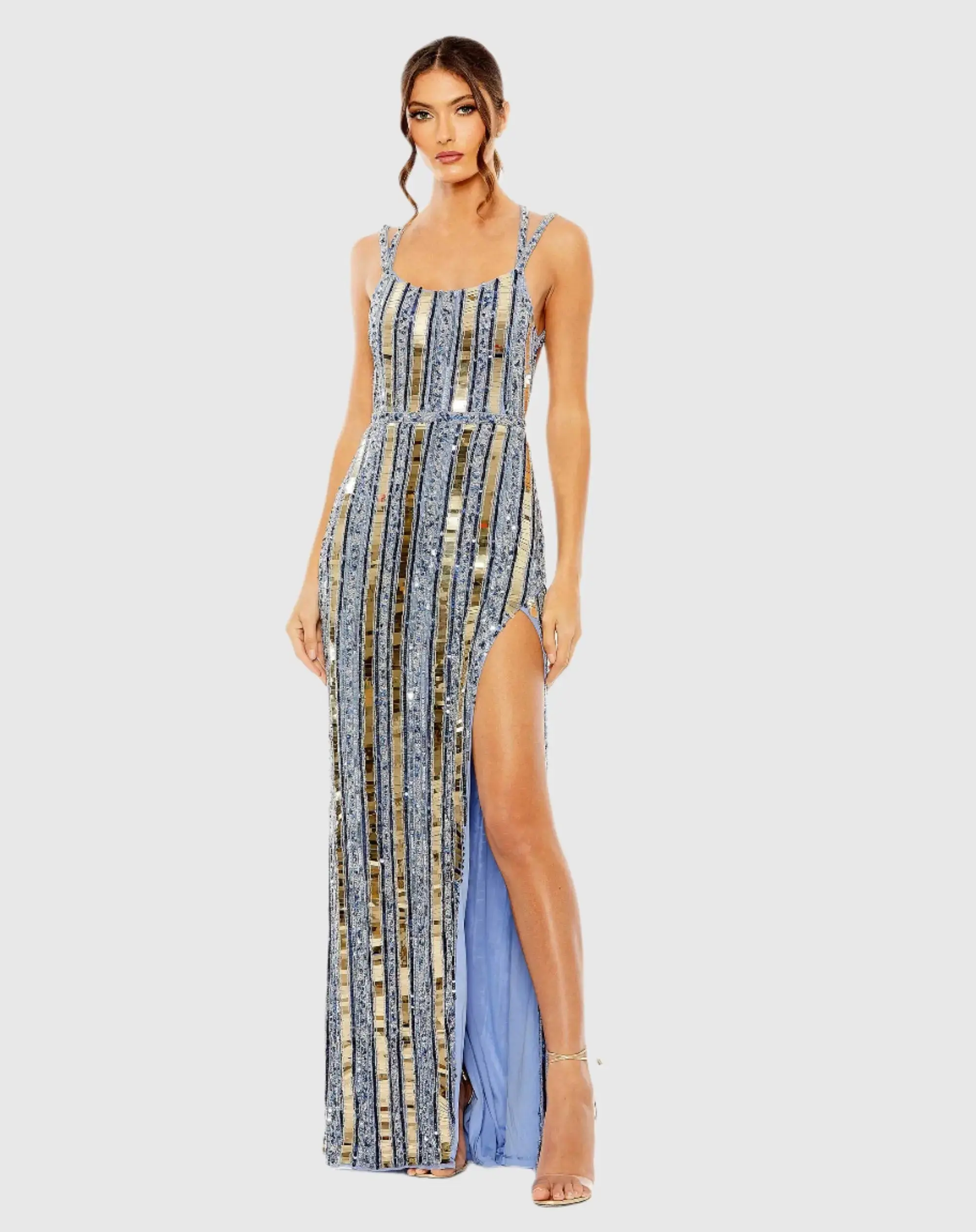 Halter Neck Embellished Detailed Back Gown - Image 2